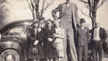 la persona mas alta de la historia