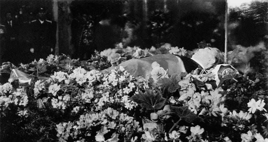 cuerpo de Kim Il-sung