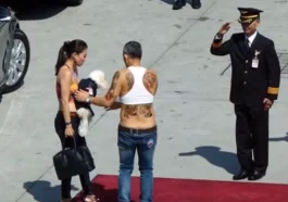 fotos prohibidas del rey de tailandia